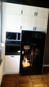 zabudowa kuchenna piekarnik do zabudowy lodówka side by side fronty lakierowane matowe